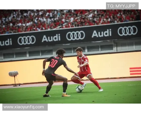 足球明星与奥迪的完美结合展现运动与豪华的魅力与风采